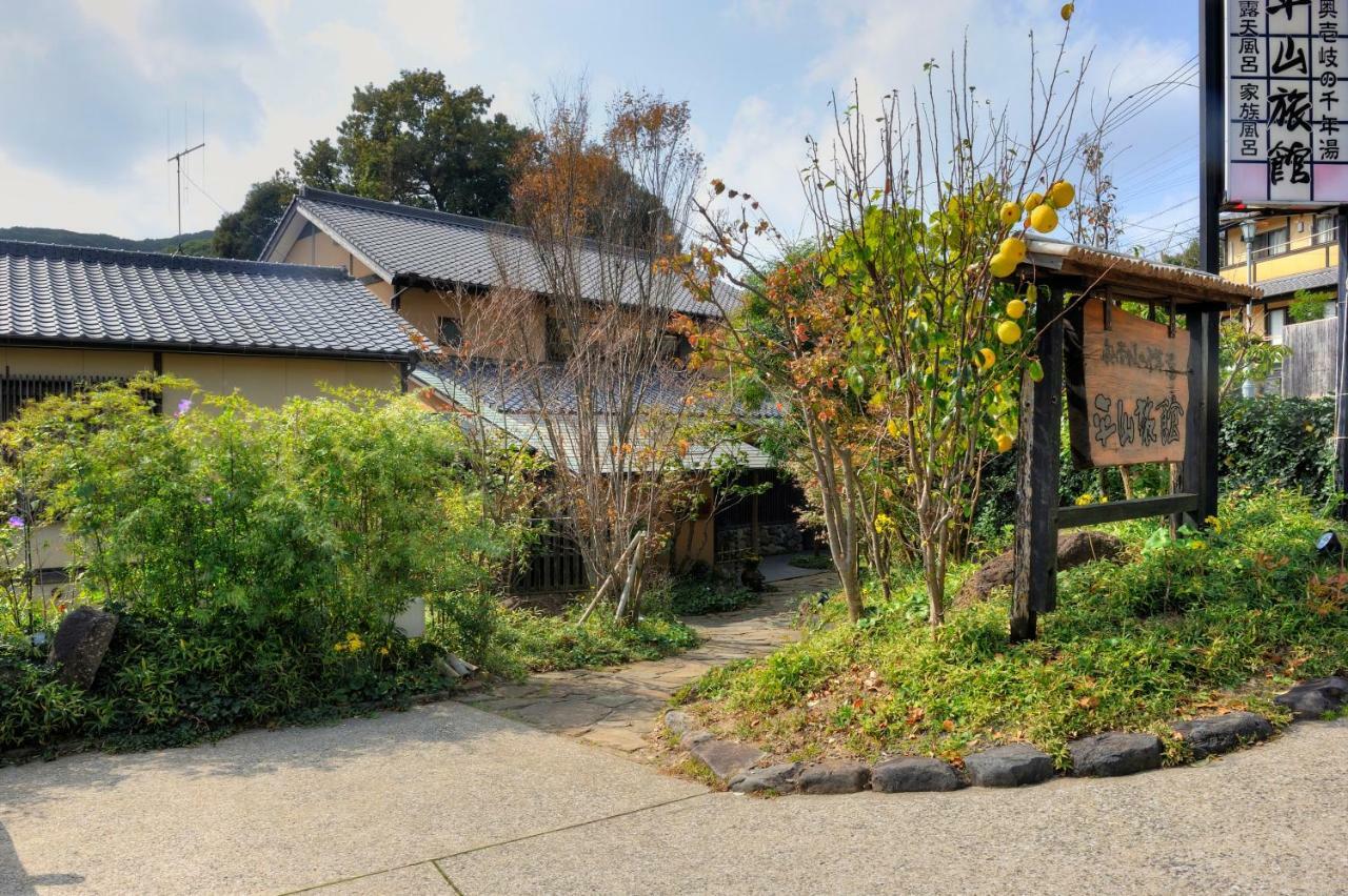 Hirayama Ryokan Ики Екстериор снимка